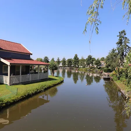 In Zuytland By Water And Nature Semesterbostad