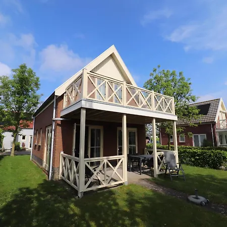 Casa de Férias In Zuytland By Water And Nature Simonshaven