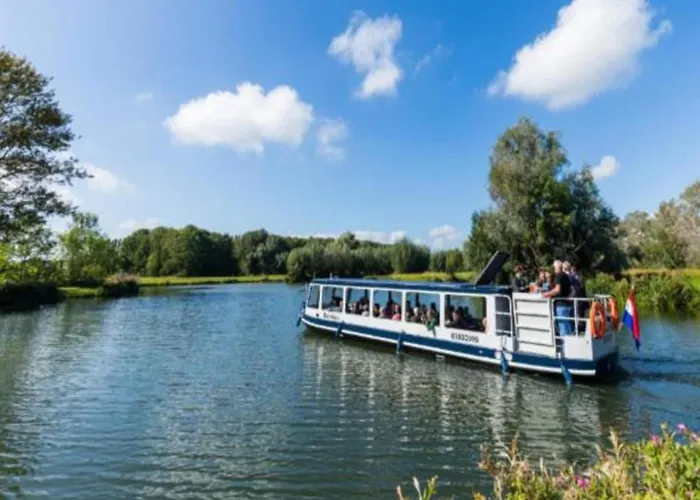 In Zuytland By Water And Nature