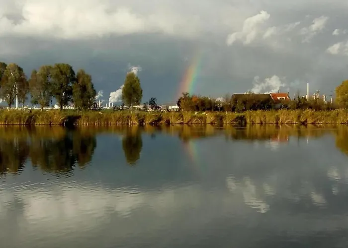 Сasa de vacaciones In Zuytland By Water And Nature *