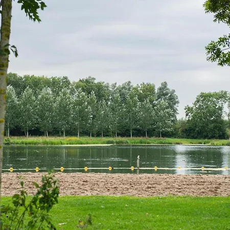 Semesterbostad In Zuytland By Water And Nature *