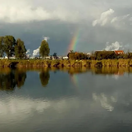 Semesterbostad In Zuytland By Water And Nature *