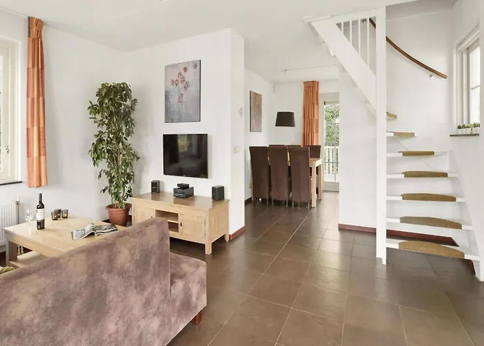 Holiday home In Zuytland By Water And Nature