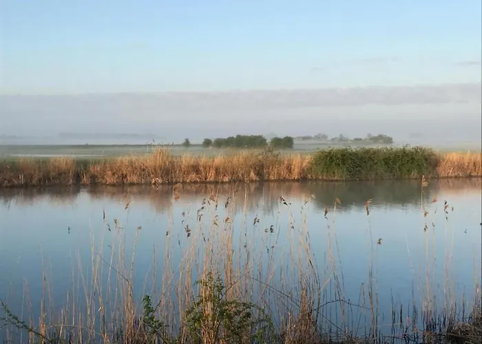 Holiday home In Zuytland By Water And Nature *