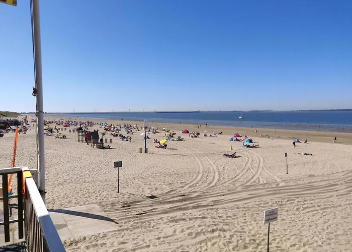 In Zuytland By Water And Nature * Simonshaven