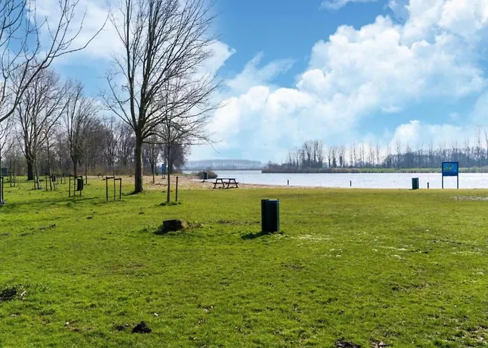 Holiday home In Zuytland By Water And Nature