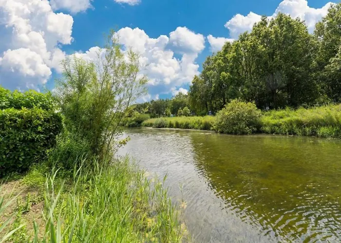 Holiday home In Zuytland By Water And Nature Simonshaven